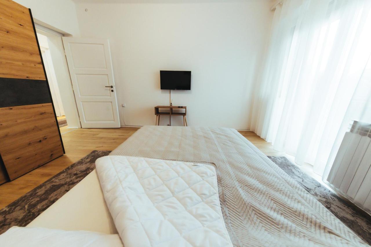 Sunny Apartment Kragujevac Exterior photo